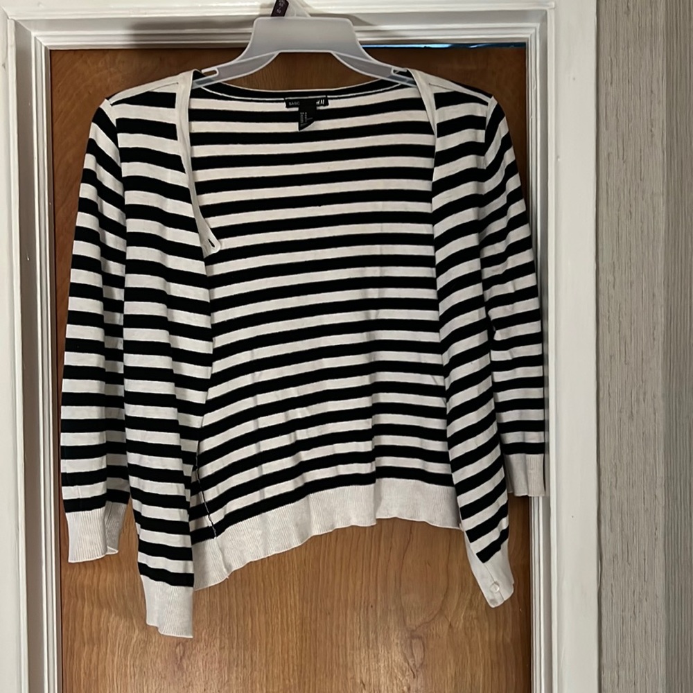 Black and White cardigan/ pencil skirt combo - Picture 1 of 3